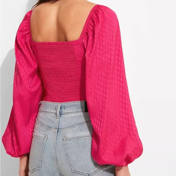 nwt EXPRESS satin jacquard tie front blouse shirt bodysuit in neon pink berry - Picture 3 of 8